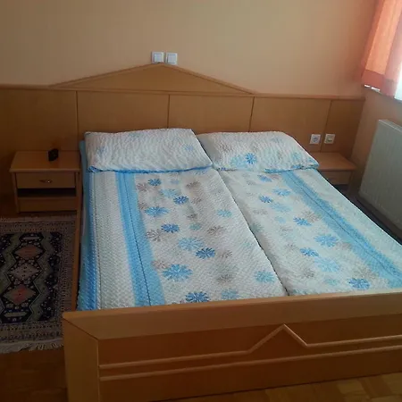 Bed & Breakfast Zeleni Kakadu *