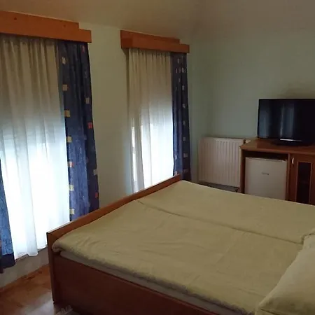 Zeleni Kakadu