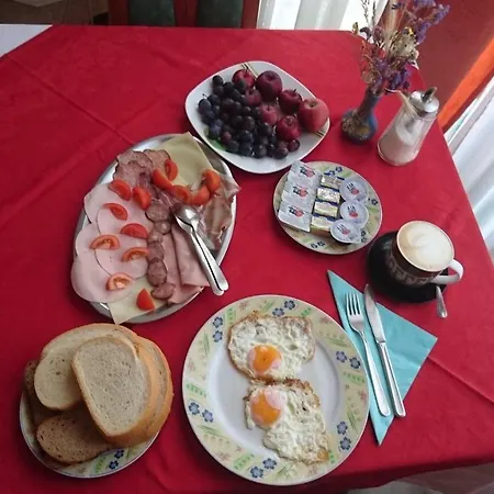 Zeleni Kakadu Oda ve Kahvaltı Maribor