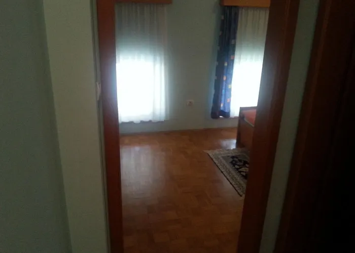 Nocleg ze śniadaniem Zeleni Kakadu 3*