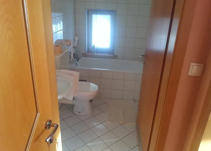 Nocleg ze śniadaniem Zeleni Kakadu 3*