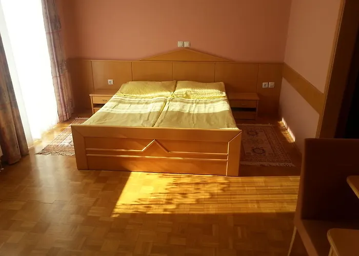 Nocleg ze śniadaniem Zeleni Kakadu Maribor