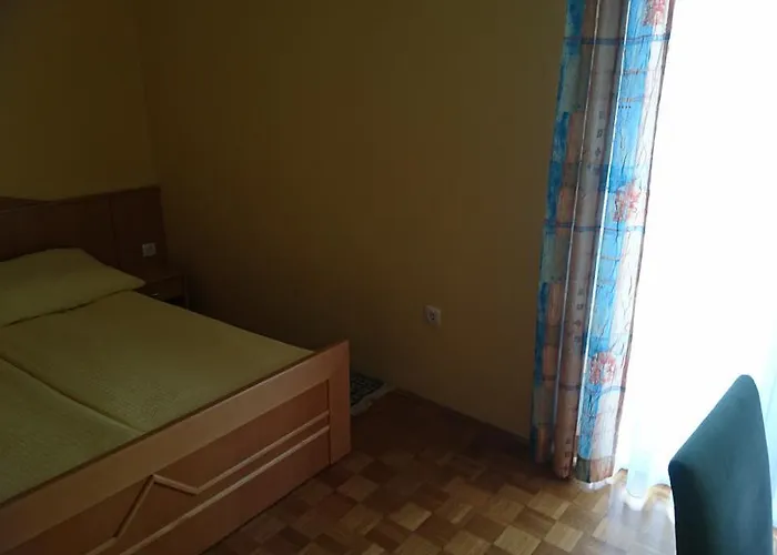 Zeleni Kakadu Nocleg ze śniadaniem