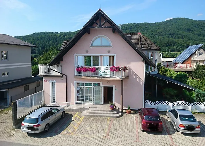 Zeleni Kakadu 3* Maribor